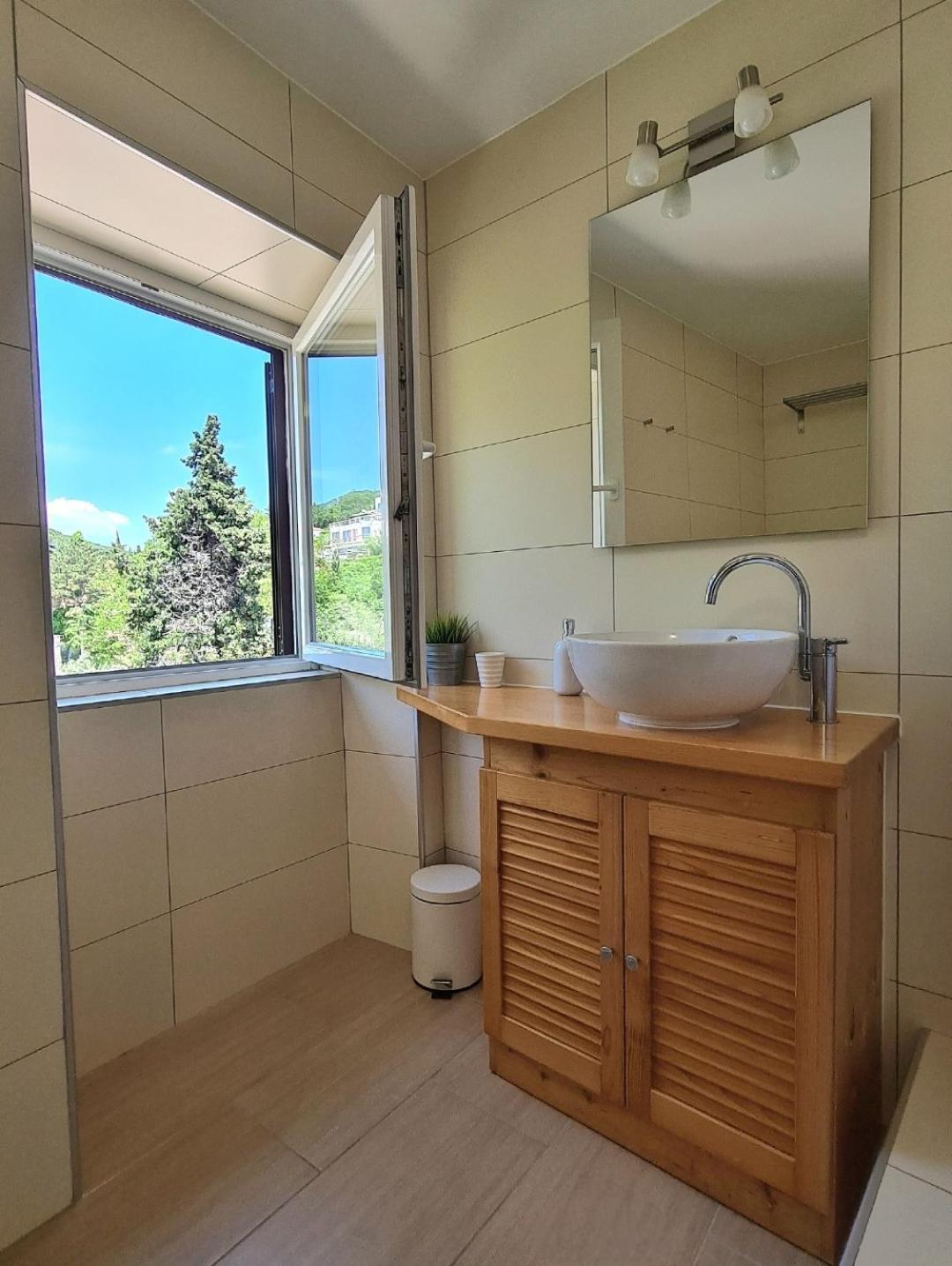 Apartments Sveti Ivan Mošćenička Draga Oda fotoğraf